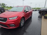 New 2025 Chrysler Pacifica Pinnacle image 3