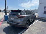 Used 2024 Nissan Rogue SV image 3