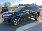 Used 2019 Toyota Highlander FWD V6 image 3