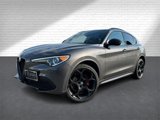Used 2023 Alfa Romeo Stelvio Veloce image 3