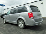 Used 2019 Dodge Grand Caravan SXT image 2