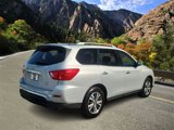Used 2018 Nissan Pathfinder SV image 3
