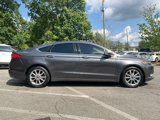Used 2017 Ford Fusion SE w/ Fusion SE Technology Package image 4