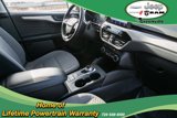 Used 2022 Ford Escape SE image 2