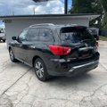 Used 2017 Nissan Pathfinder S image 3