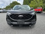Used 2024 Ford Edge SE w/ Black Appearance Package image 2