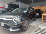 Used 2023 Kia Sportage LX image 3