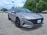 Used 2022 Hyundai Elantra SEL image 2