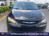 Used 2022 Chrysler Voyager LX image 6
