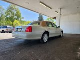 Used 2005 Lincoln Town Car Signature image 3