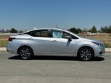 Used 2021 Nissan Versa SV image 3