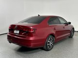 Used 2017 Volkswagen Jetta SE image 4
