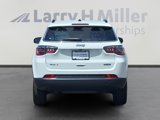 New 2025 Jeep Compass Latitude image 4