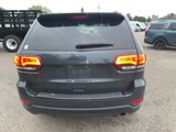 Used 2018 Jeep Grand Cherokee Laredo image 3