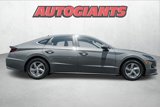 Used 2022 Hyundai Sonata SE image 3
