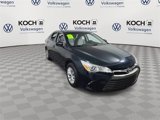 Used 2017 Toyota Camry SE image 3