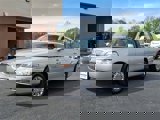 Used 2008 Lincoln Town Car Signature Limited image 3
