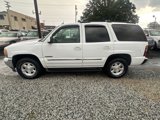 Used 2005 GMC Yukon SLT w/ SLT Preferred Equipment Group image 2
