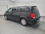 Used 2018 Dodge Grand Caravan SE w/ UConnect Hands-Free Group image 3