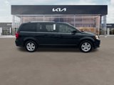 Used 2019 Dodge Grand Caravan SXT image 2