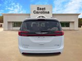 Certified 2022 Chrysler Pacifica Limited w/ Uconnect Theater Family Group image 4