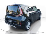 Certified 2023 Kia Soul LX image 3