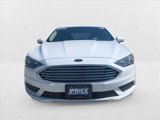 Used 2017 Ford Fusion SE image 2