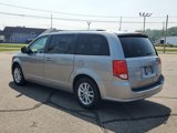 Used 2019 Dodge Grand Caravan SXT image 3