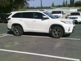 Used 2018 Toyota Highlander LE image 4