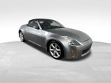 Used 2004 Nissan 350Z Touring image 3