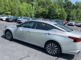 Used 2024 Nissan Altima 2.5 SV image 4