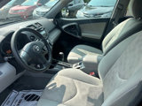 Used 2011 Toyota RAV4 4WD image 4