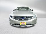 Used 2016 Volvo XC60 T5 Platinum image 2