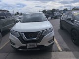Used 2017 Nissan Rogue SL image 2