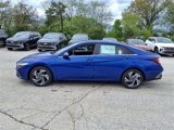 New 2025 Hyundai Elantra SEL image 3