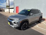 Used 2023 Chevrolet TrailBlazer LT image 2