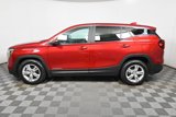 Used 2022 GMC Terrain SLE image 2