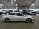Used 2024 Nissan Altima 2.5 SV image 2