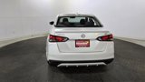 Used 2020 Nissan Versa SR image 6