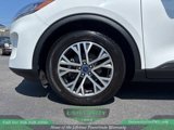 Used 2022 Ford Escape SEL image 6