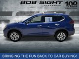 Used 2020 Nissan Rogue SV image 3