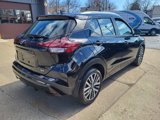Used 2023 Nissan Kicks SV image 4