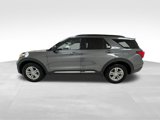 Used 2022 Ford Explorer XLT w/ Equipment Group 202A image 4