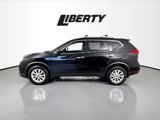 Used 2017 Nissan Rogue SV image 4