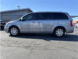Used 2016 Chrysler Town & Country Touring image 2