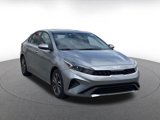 Used 2024 Kia Forte LXS image 3
