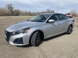 Used 2023 Nissan Altima 2.5 SV image 3