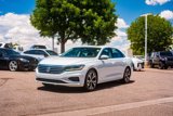 Used 2022 Volkswagen Passat 2.0T SE image 3