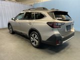 Used 2020 Subaru Outback Limited image 4