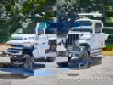 New 2025 Jeep Gladiator Sport image 2